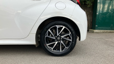 Toyota Yaris 1.5 Hybrid Design 5dr CVT Hybrid Hatchback